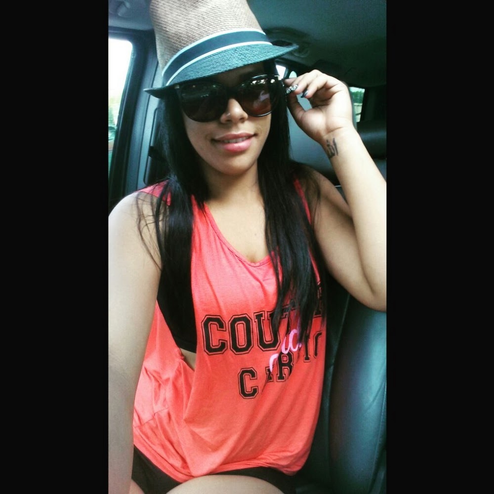 Meet your Posher, Danna